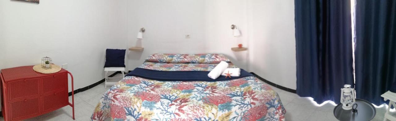 Pension Playa Лос Кристианос Номер фото