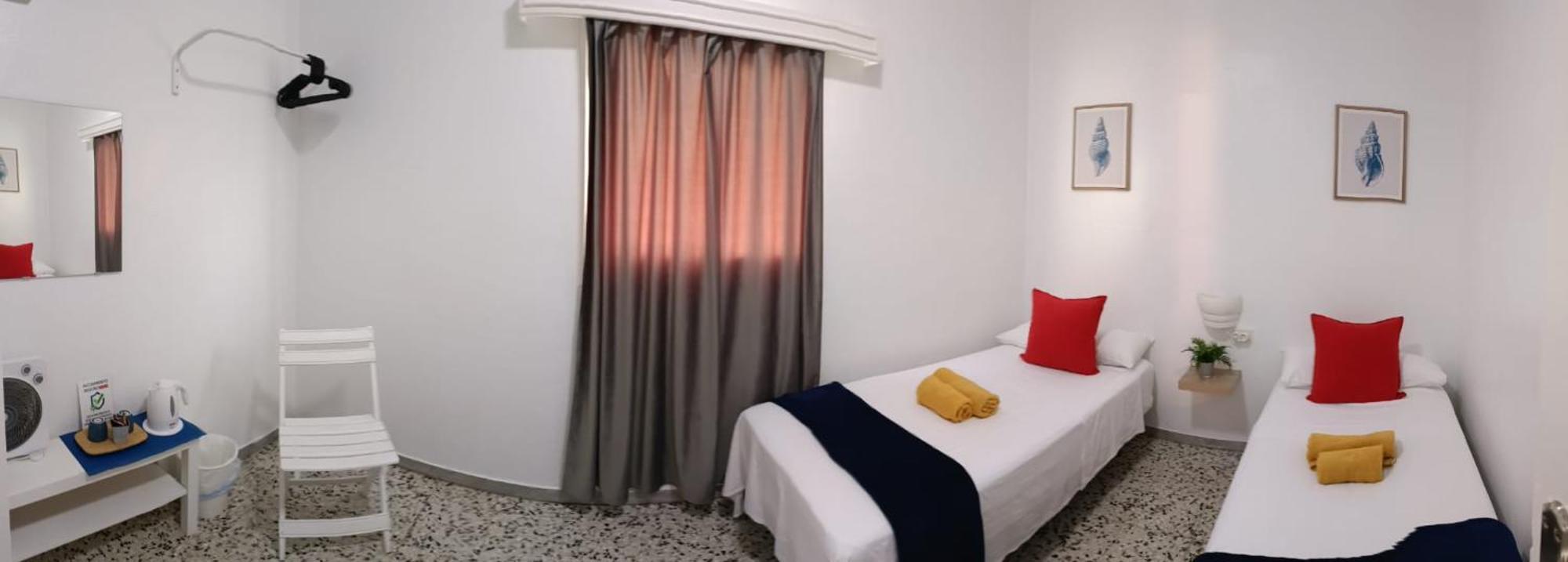 Pension Playa Лос Кристианос Экстерьер фото
